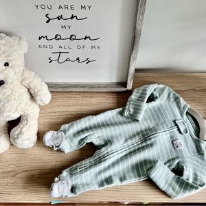 Newborn organic cotton pajamas
